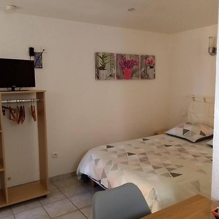 Studio Meuble Independant Tout Confort Classe 2** Aubenas Luaran gambar